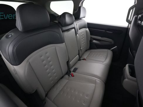 Used 2024 Kia EV9 Wind AWD/4WD image 5