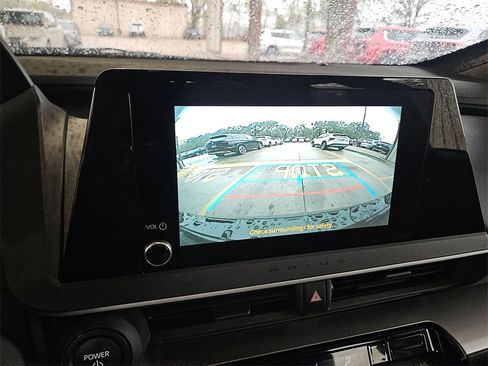 Used 2025 Toyota Prius LE image 22