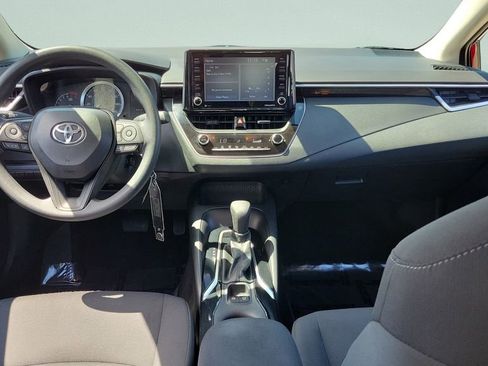 Used 2022 Toyota Corolla LE FWD image 11