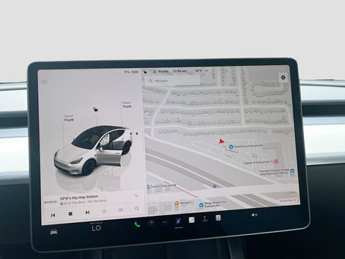 Used 2024 Tesla Model Y Performance AWD/4WD image 13
