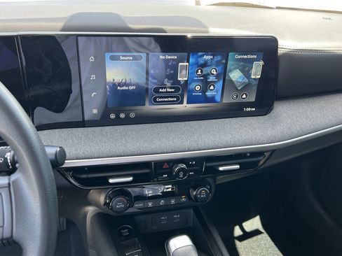 New 2026 Nissan Kicks SV image 9