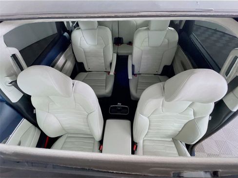 Used 2025 Kia Telluride SX Prestige image 12