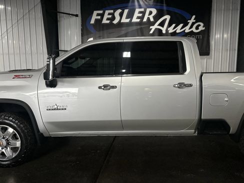 Used 2021 Chevrolet Silverado 2500 LTZ w/ LTZ Premium Texas Edition AWD/4WD image 4