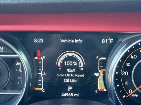 Used 2023 Jeep Wrangler Unlimited Rubicon w/ Cold Weather Group AWD/4WD image 17