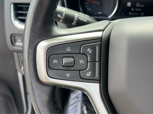 Used 2021 Chevrolet Tahoe Z71 w/ Luxury Package AWD/4WD image 34