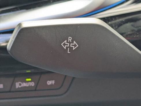 Used 2025 BMW X1 xDrive28i w/ M Sport Package image 11