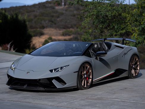 Used 2018 Lamborghini Huracan Performante image 15