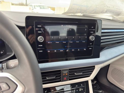 New 2026 Volkswagen Jetta SE image 16