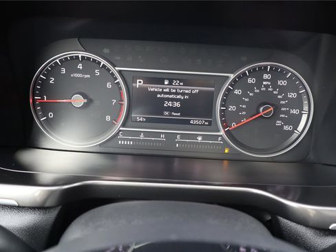 Certified 2023 Kia Sorento S w/ Panoramic Sunroof Package image 19