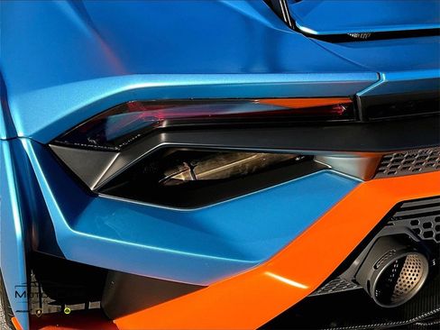 Used 2022 Lamborghini Huracan STO image 25