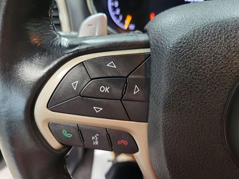 Used 2016 Jeep Grand Cherokee Laredo w/ Quick Order Package 23E image 38