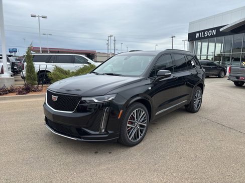 New 2025 Cadillac XT6 Sport image 3