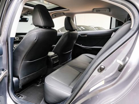 Used 2018 Lexus IS 300 300 image 34