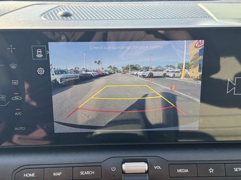 Certified 2025 Kia K4 EX image 22