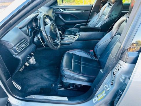 Used 2017 Maserati Levante S image 11