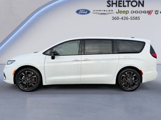 New 2026 Chrysler Pacifica Select FWD video 2
