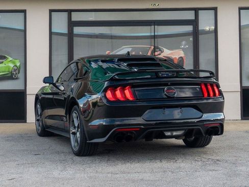 Used 2023 Ford Mustang GT Premium w/ Equipment Group 401A RWD image 4