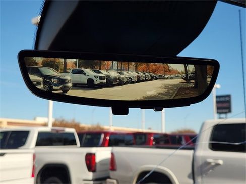 Used 2022 GMC Sierra 1500 AT4 w/ AT4 Premium Package image 17