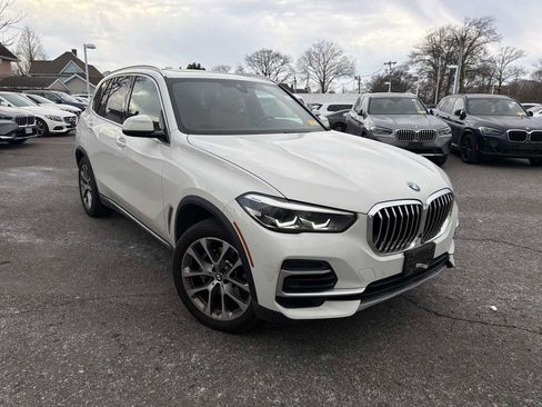 Certified 2023 BMW X5 xDrive40i w/ Premium Package image 2