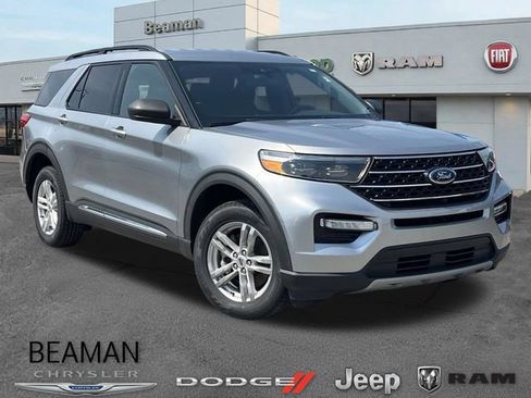 Used 2020 Ford Explorer XLT w/ Equipment Group 202A AWD/4WD image 1