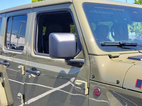 New 2026 Jeep Wrangler Unlimited Rubicon AWD/4WD image 9