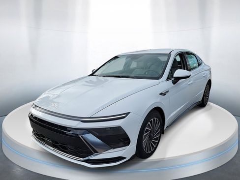 New 2025 Hyundai Sonata SEL image 2
