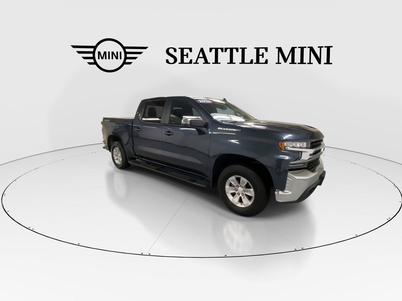 Used 2020 Chevrolet Silverado 1500 LT w/ All-Star Edition AWD/4WD image 2