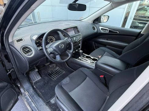 Used 2018 Nissan Pathfinder SV AWD/4WD image 7