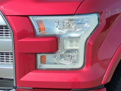 Used 2016 Ford F150 Platinum w/ Equipment Group 701A Luxury AWD/4WD image 9