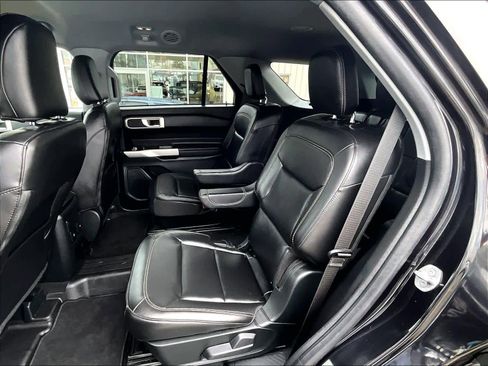 Used 2023 Ford Explorer XLT w/ Equipment Group 202A image 15