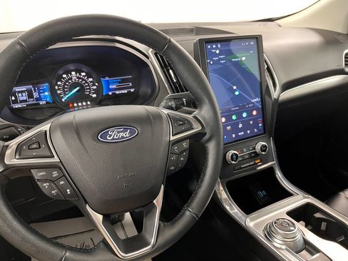 Used 2024 Ford Edge Titanium w/ Equipment Group 301A AWD/4WD image 24