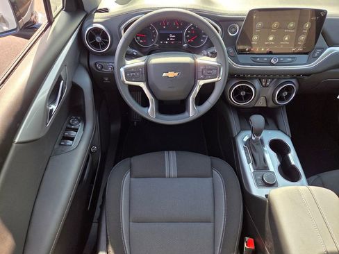 New 2025 Chevrolet Blazer LT w/ Convenience Package image 8