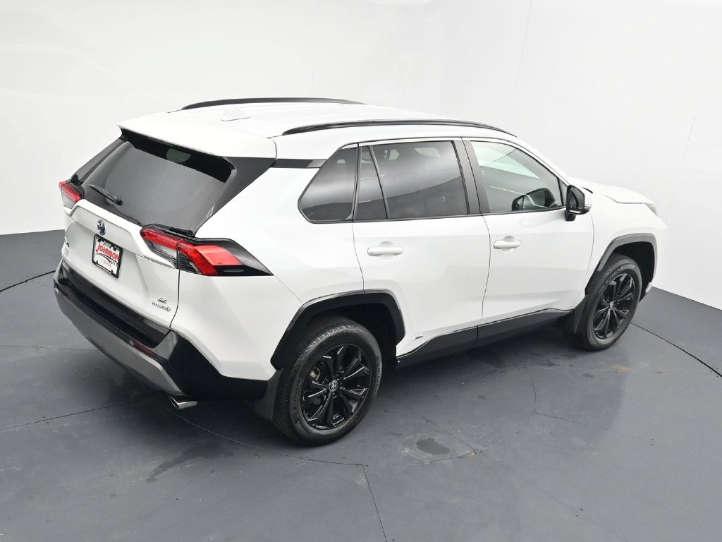 Used 2024 Toyota RAV4 SE AWD/4WD image 30