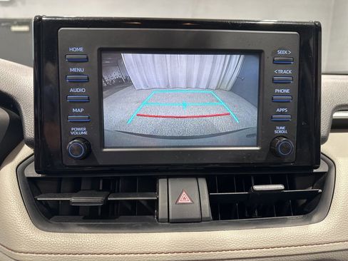 Used 2019 Toyota RAV4 XLE w/ Convenience Package AWD/4WD image 10