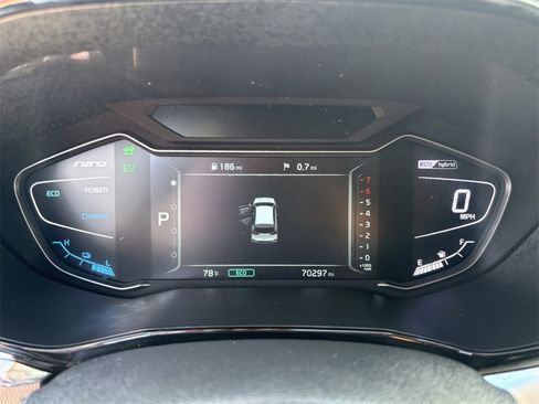 Used 2022 Kia Niro Touring Special Edition image 18