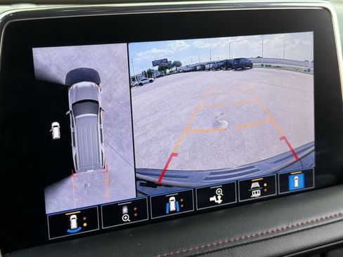 Used 2021 Chevrolet Tahoe RST w/ Luxury Package RWD image 19