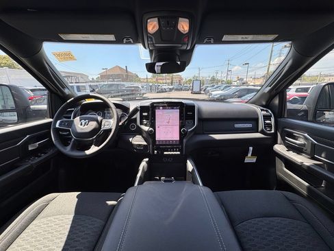 New 2026 RAM 2500 Big Horn AWD/4WD image 11