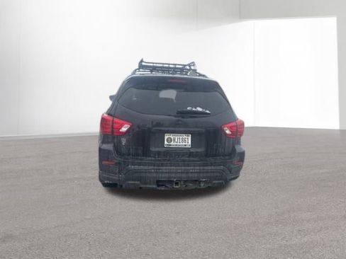 Used 2020 Nissan Pathfinder SL image 5