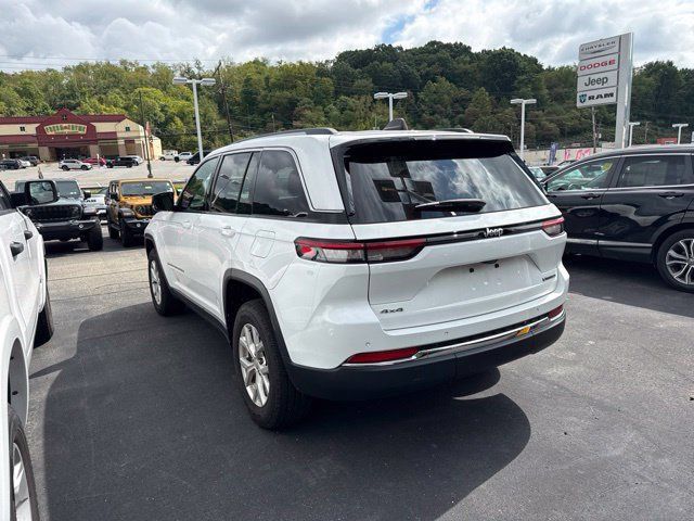 Certified 2023 Jeep Grand Cherokee Limited AWD/4WD image 3