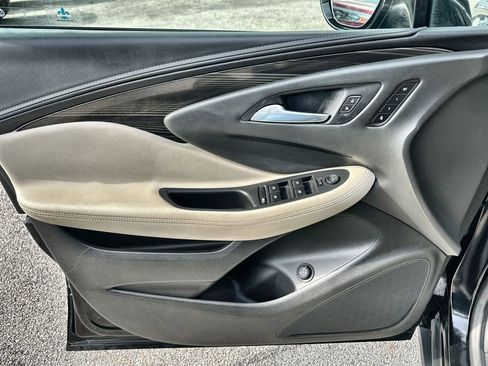 Certified 2020 Buick Envision Essence w/ Experience Buick Package image 23