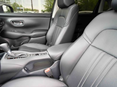 Certified 2025 Honda HR-V EX-L image 10
