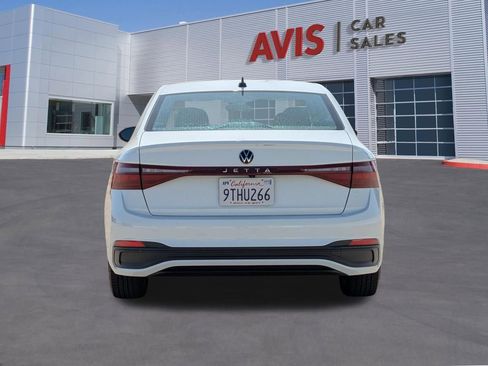 Used 2025 Volkswagen Jetta Sport FWD image 7