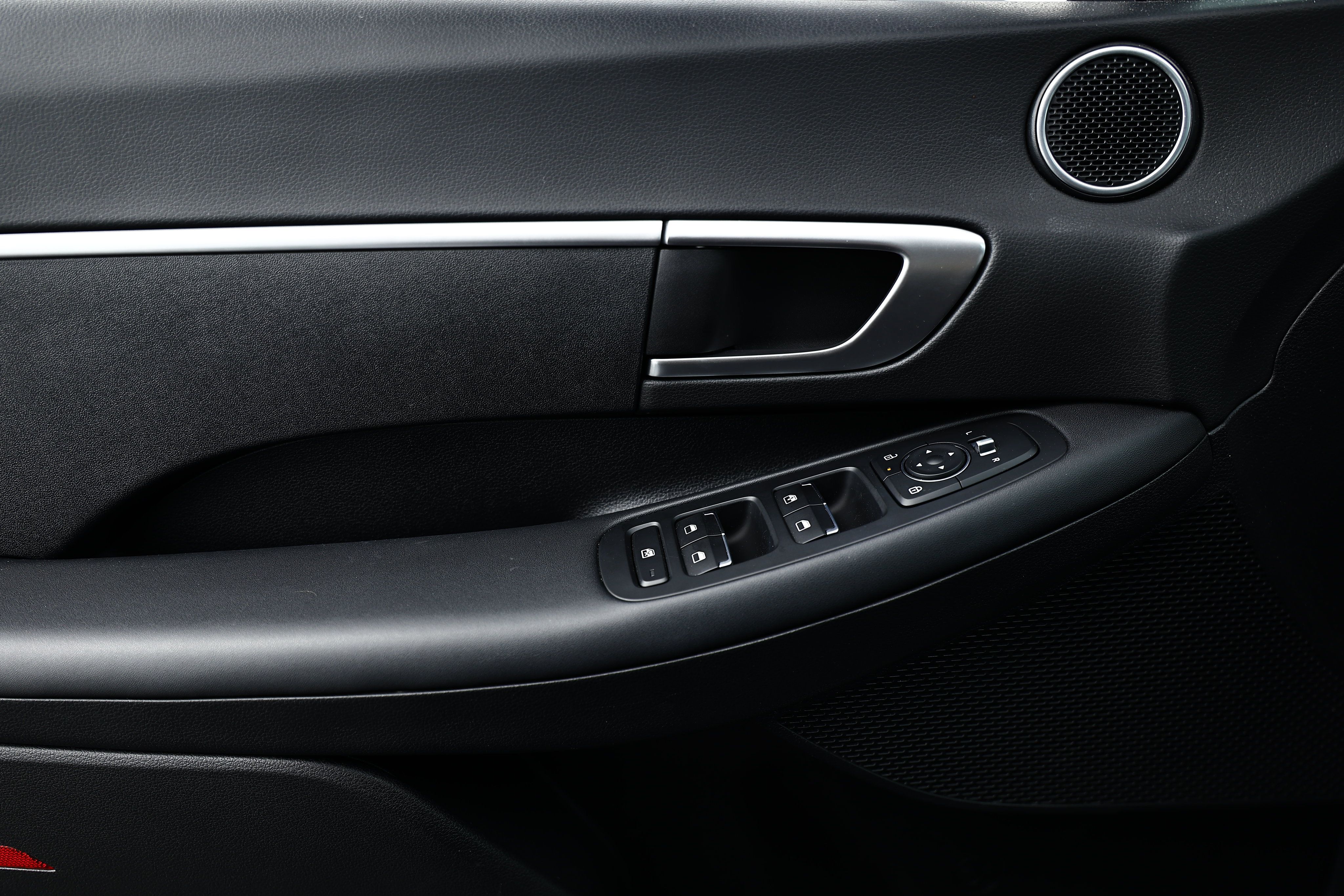 Certified 2025 Hyundai Sonata SE FWD image 14