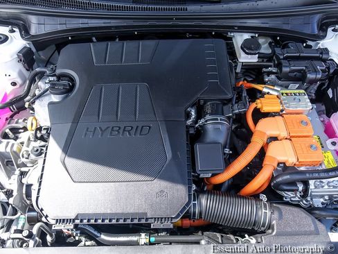 Used 2025 Hyundai Elantra Limited FWD image 29