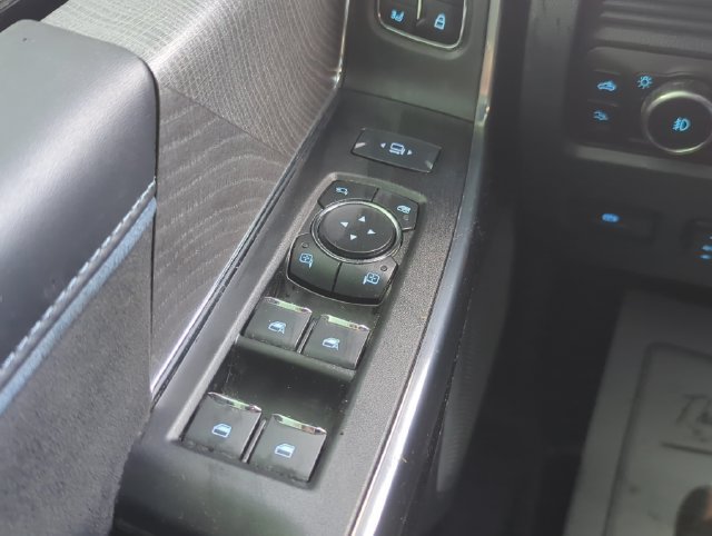Used 2025 Ford F350 Platinum AWD/4WD image 35