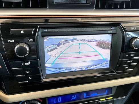 Used 2014 Toyota Corolla LE FWD image 14