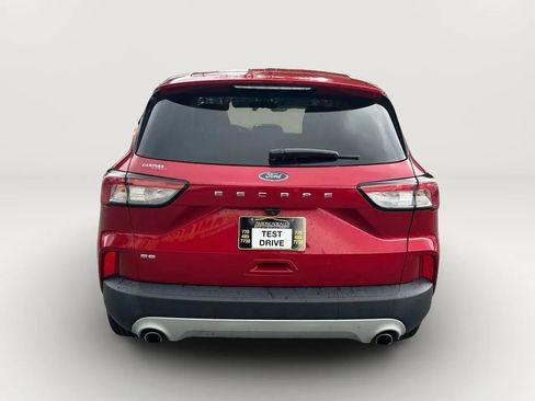 Used 2021 Ford Escape SE w/ Cold Weather Package image 8