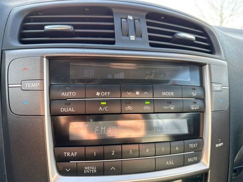 Used 2013 Lexus IS 250C image 15