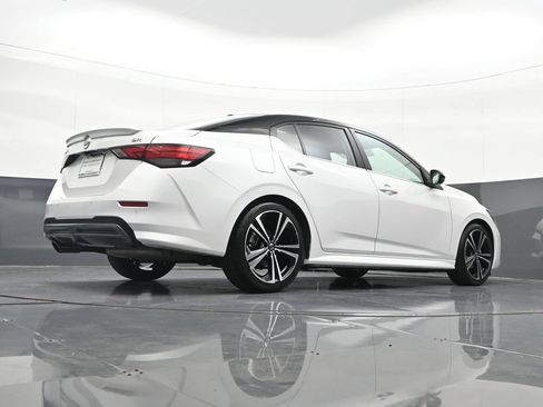 Used 2023 Nissan Sentra SR w/ Trunk Package FWD image 34
