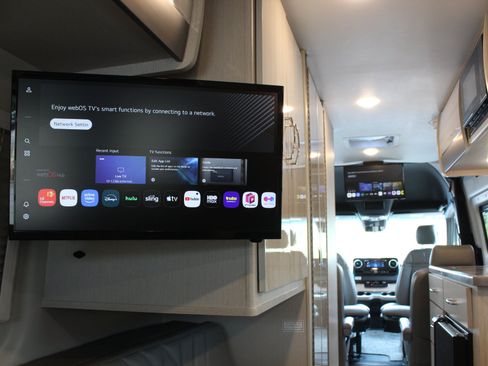 Used 2024 Mercedes-Benz Sprinter 3500 image 83